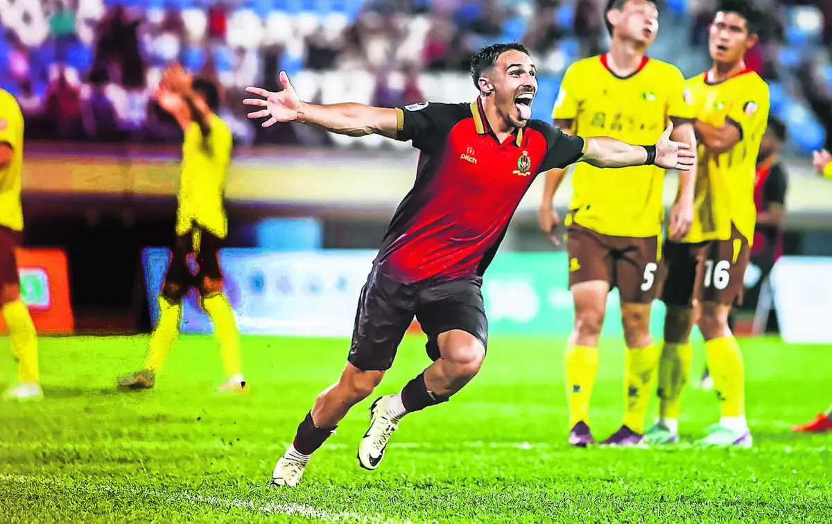 Imagem de contexto do artigo "Aqui é como viver no meio da selva. Até vemos crocodilos a apanhar sol"