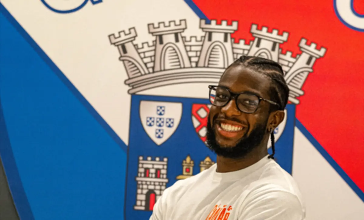 Sandro Cruz (Reprodução: Gil Vicente)