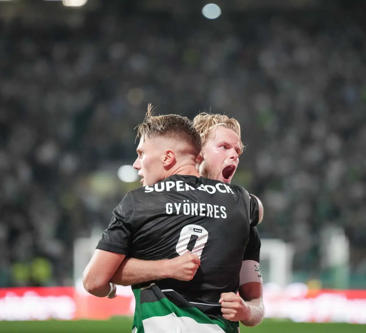 Hjulmand abraça Gyokeres (créditos: James Alpha)