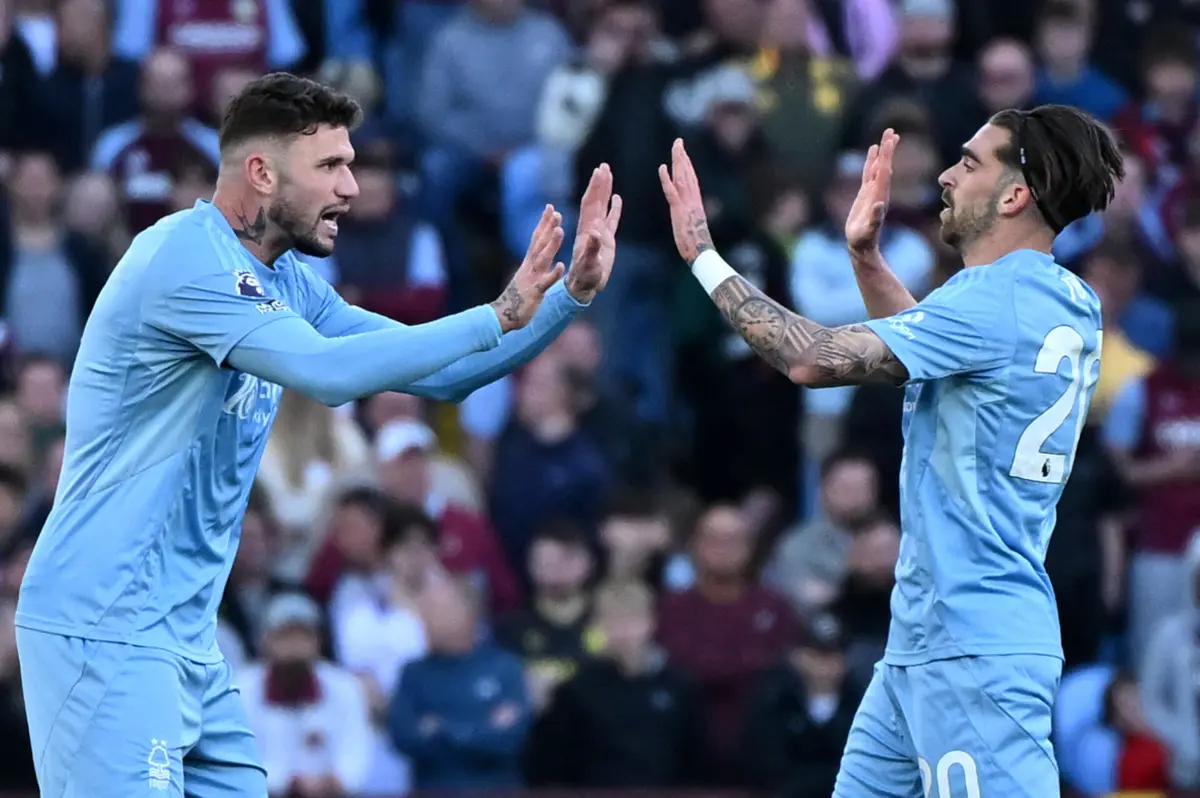 Morato e Jota Silva (Créditos: AFP)