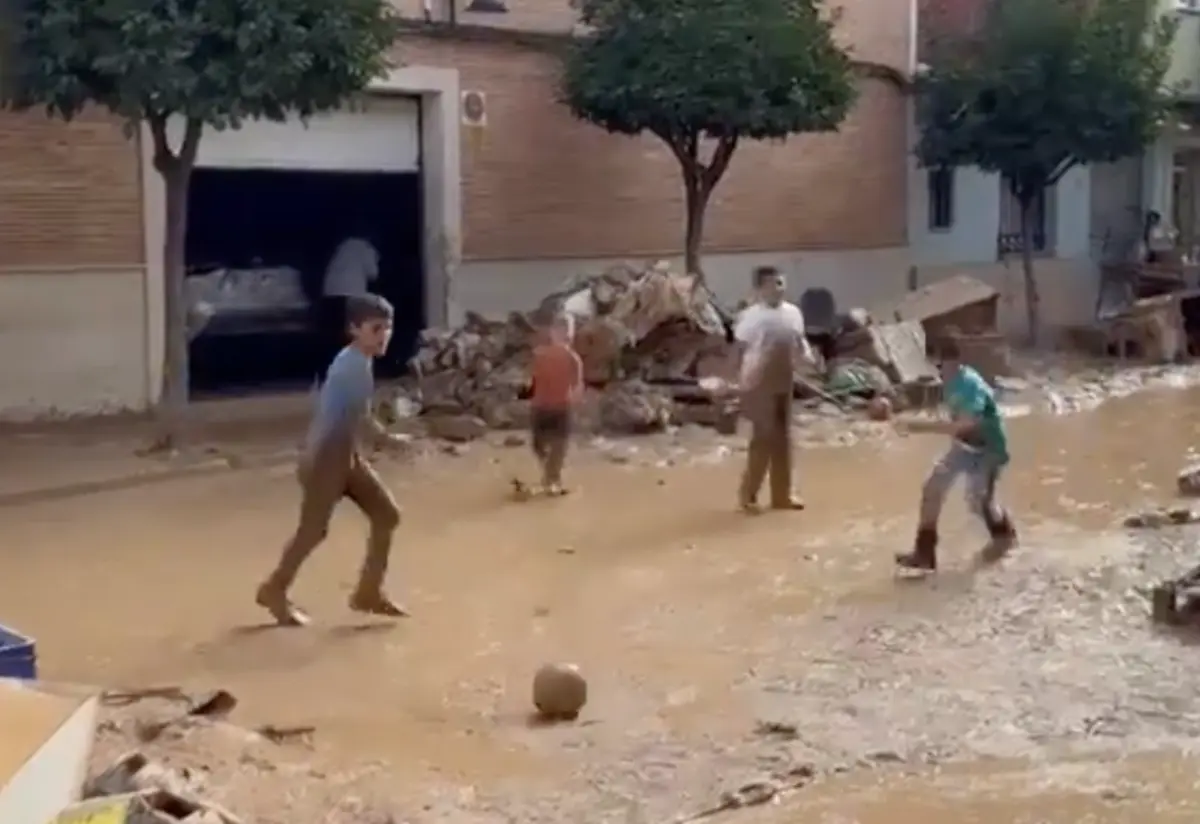 Imagem de contexto do artigo Dos meninos desaparecidos aos que jogam na lama: "É essa a essência de Valência..."