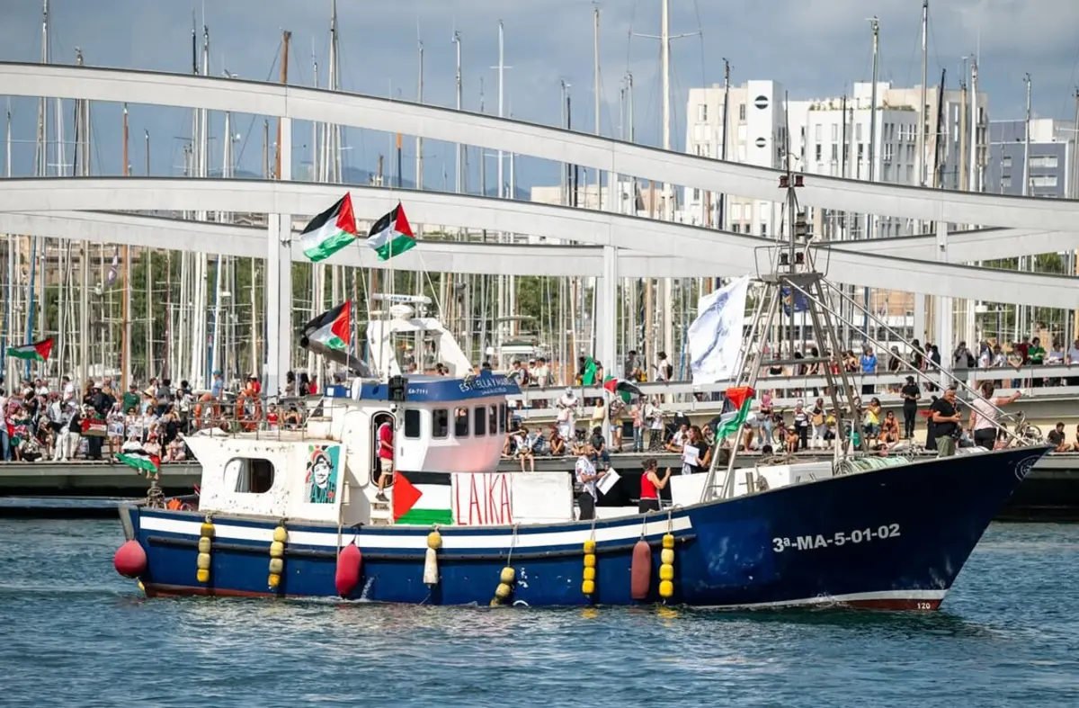 Imagem de contexto do artigo Barco da flotilha humanitária com portugueses a bordo foi atacado por drone
