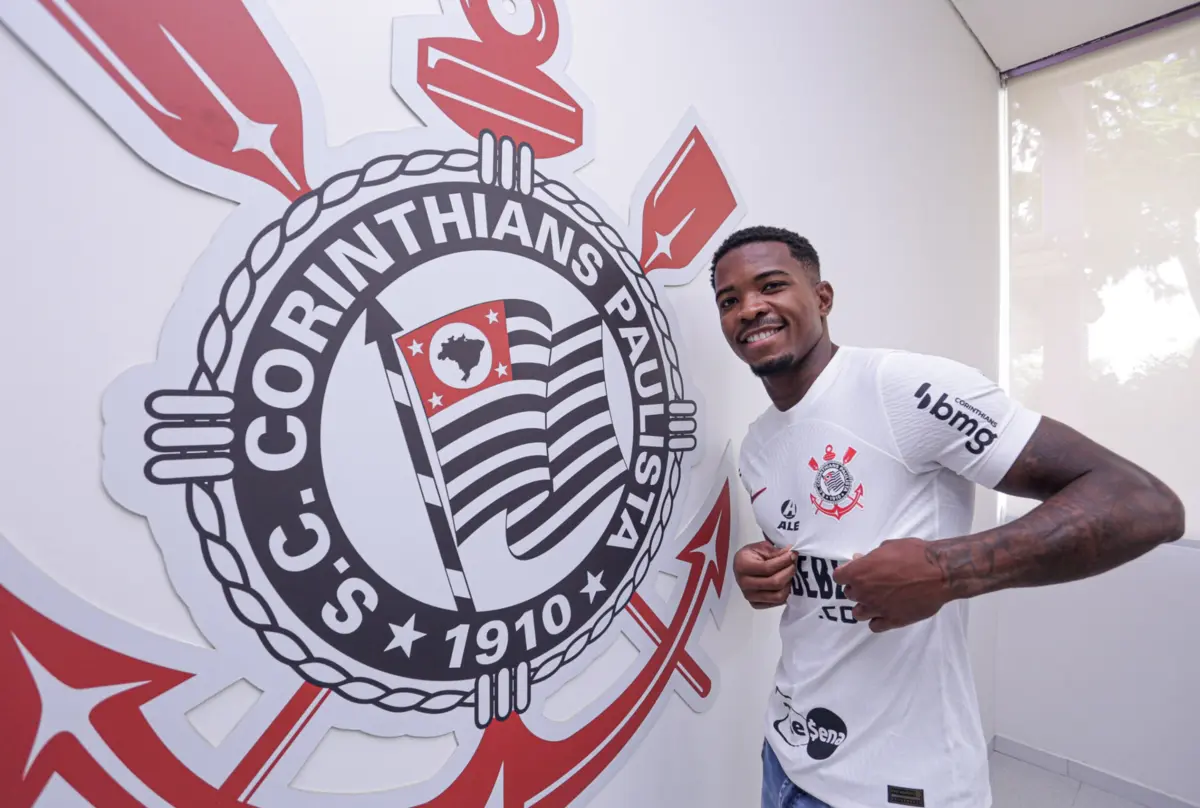 Imagem de contexto do artigo António Oliveira recebe reforço no Corinthians, por empréstimo de clube japonês