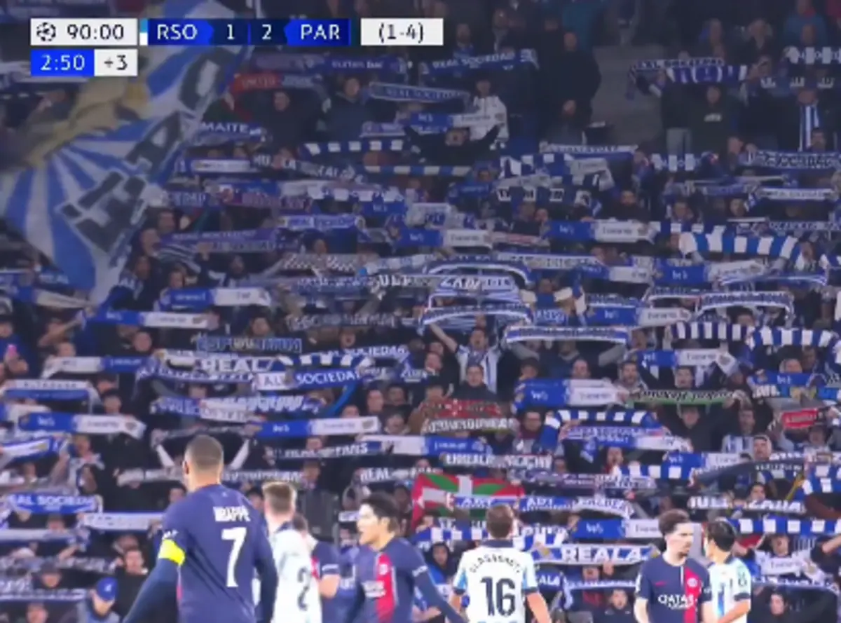 Imagem de contexto do artigo Mesmo a perder e eliminados, adeptos da Real Sociedad deram "show" no final do jogo com o PSG