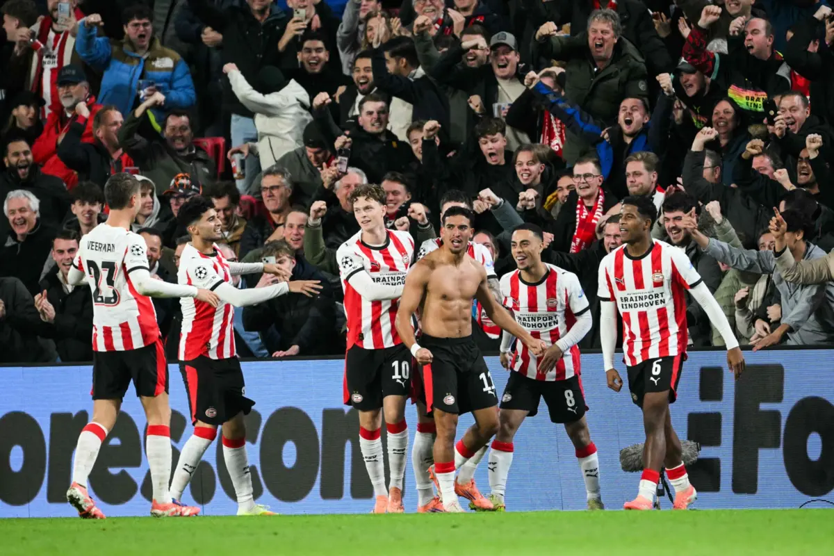 PSV goleou o Nápoles em casa