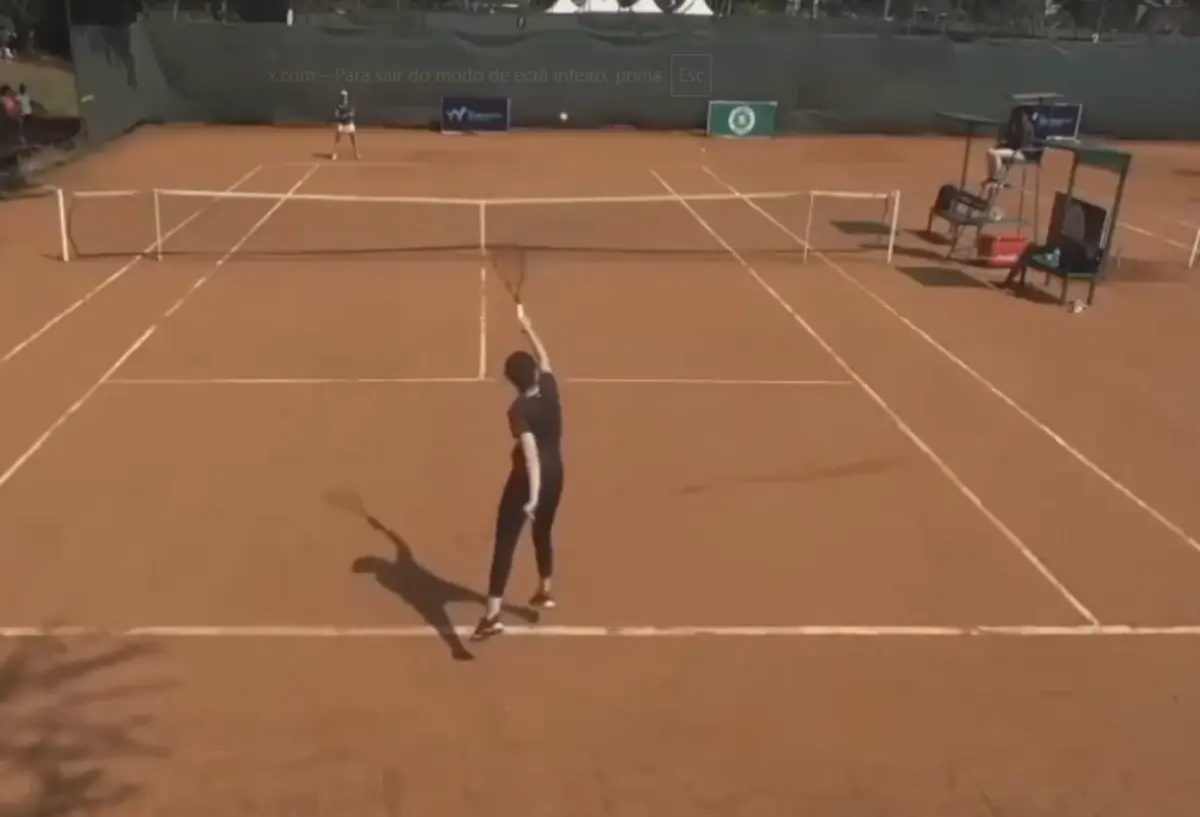 Imagem de contexto do artigo Tenista amadora jogou torneio profissional, sofreu derrota pesada e deu nas vistas... pela negativa