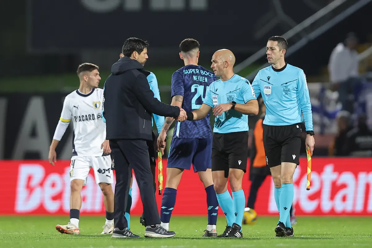 Luís Godinho foi o árbitro do Famalicão-FC Porto (Créditos: Miguel Pereira(Global Imagens)