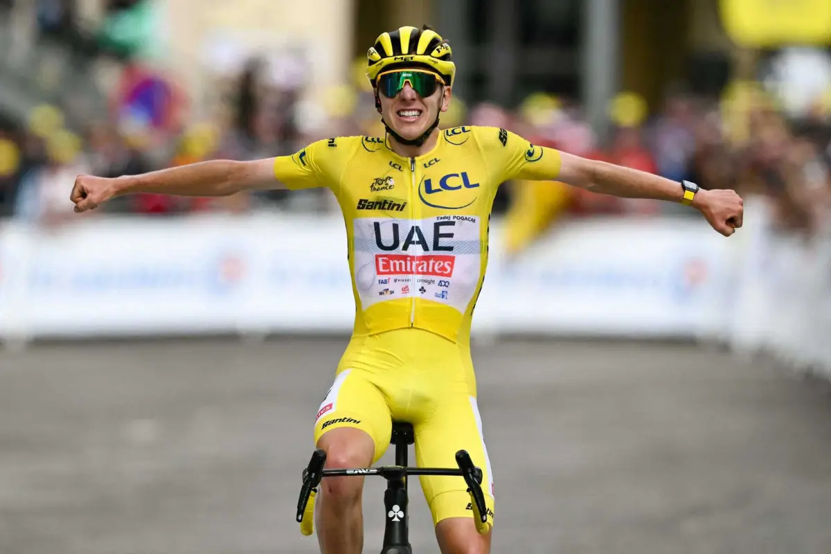 Tadej Pogacar (créditos: Marco BERTORELLO / AFP)