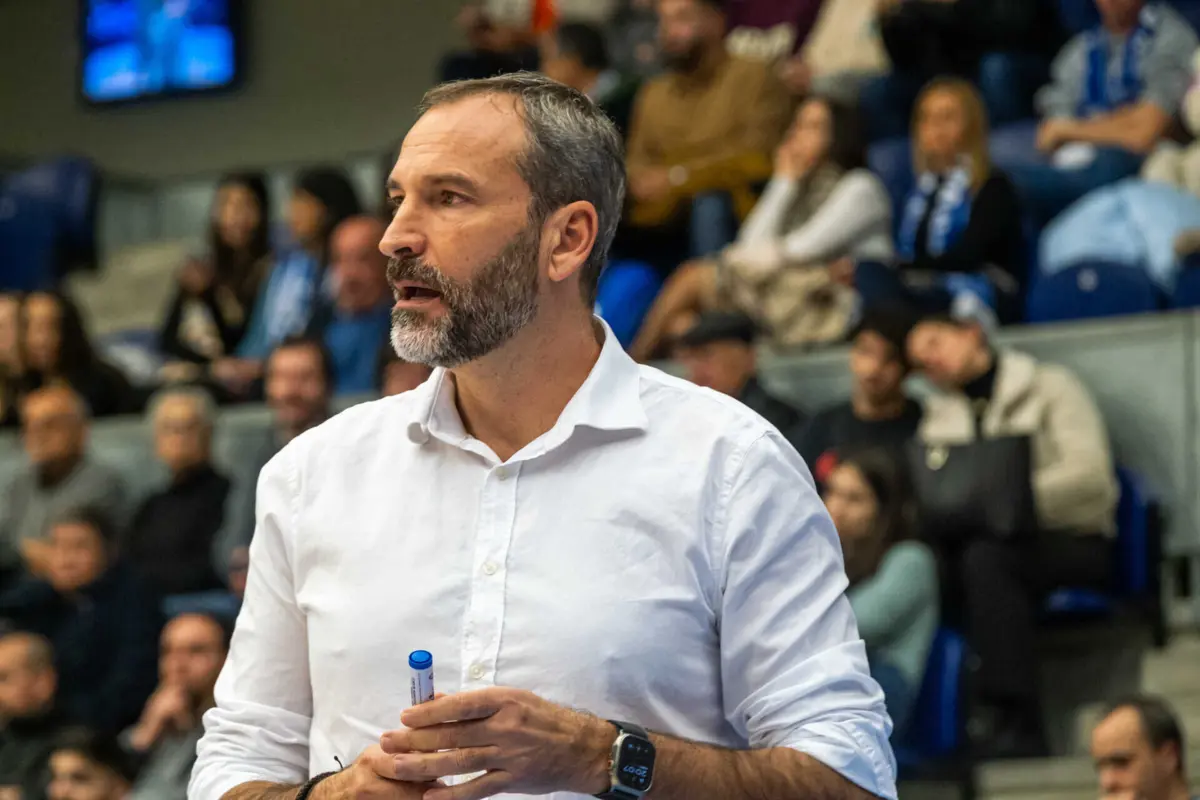 Fernando Sá, treinador do FC Porto (créditos: Igor Martins / Global Imagens )
