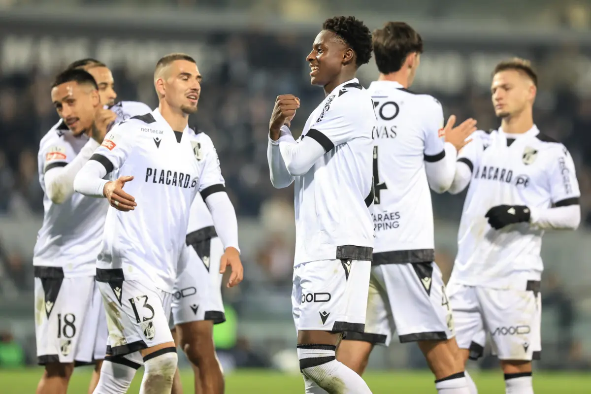 Oumar Camará festeja o golo contra o Aves SAD