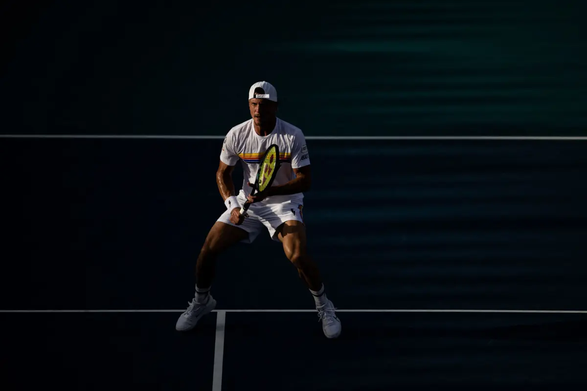 Imagem de contexto do artigo Marton Fucsovics triunfa no torneio de ténis de Bucareste