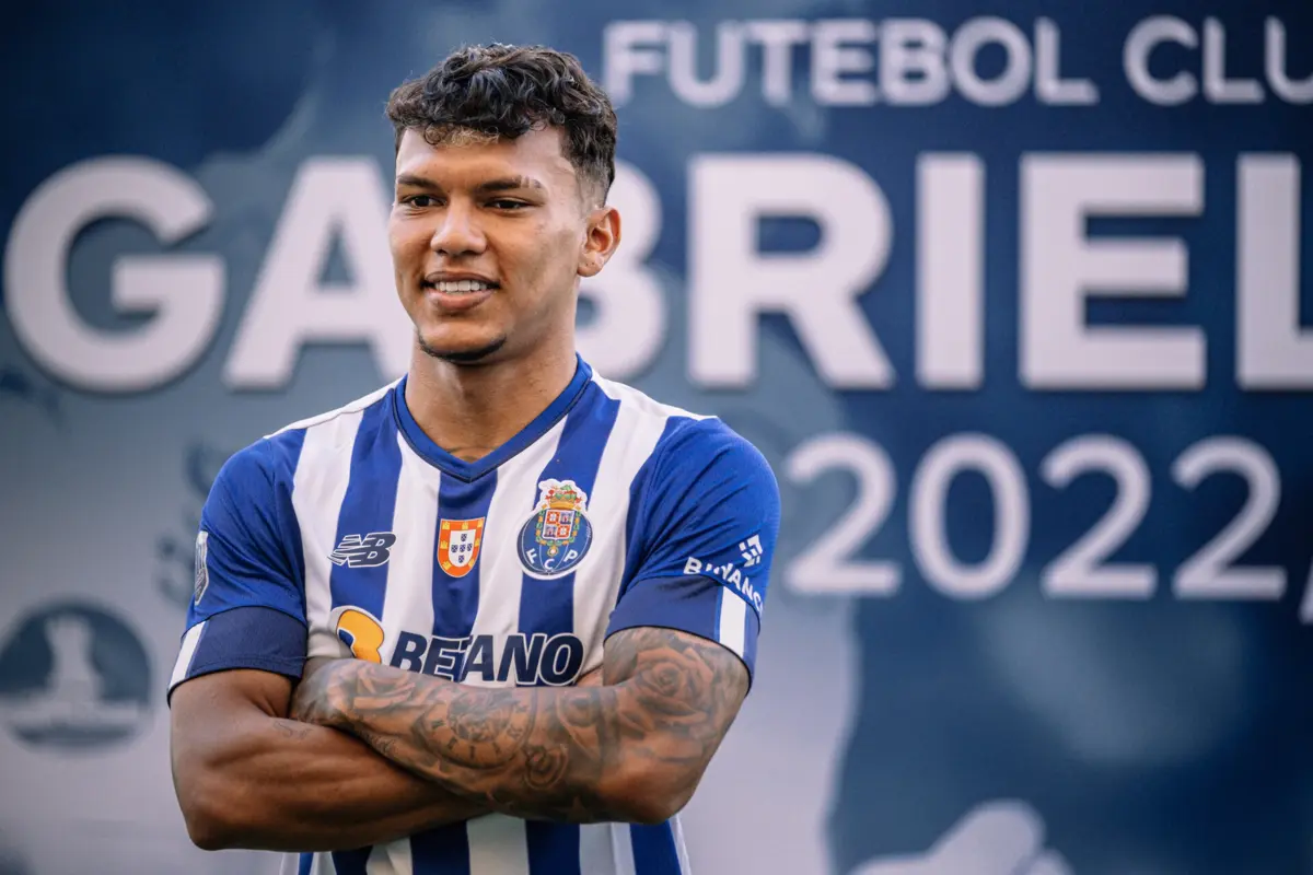 Gabriel Veron foi contratado em 2022/23 (Créditos: Igor Martins/Global Imagens)