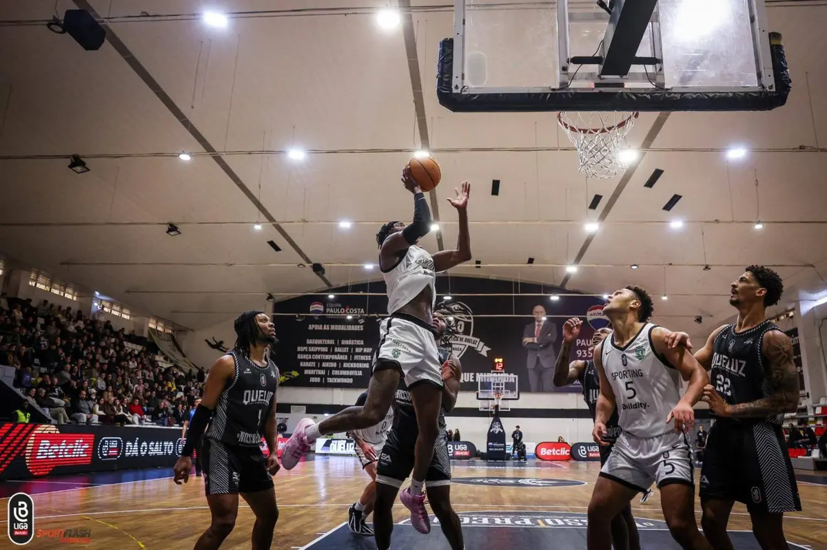 Imagem de contexto do artigo Benfica e Sporting começam ano com vitórias frente a Esgueira e Queluz