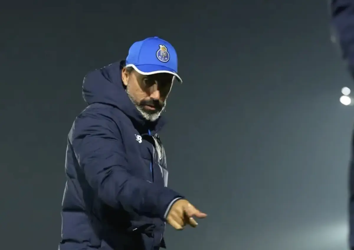 Imagem de contexto do artigo Conversa com Villas-Boas, orientações e mais: o primeiro treino de José Tavares no FC Porto