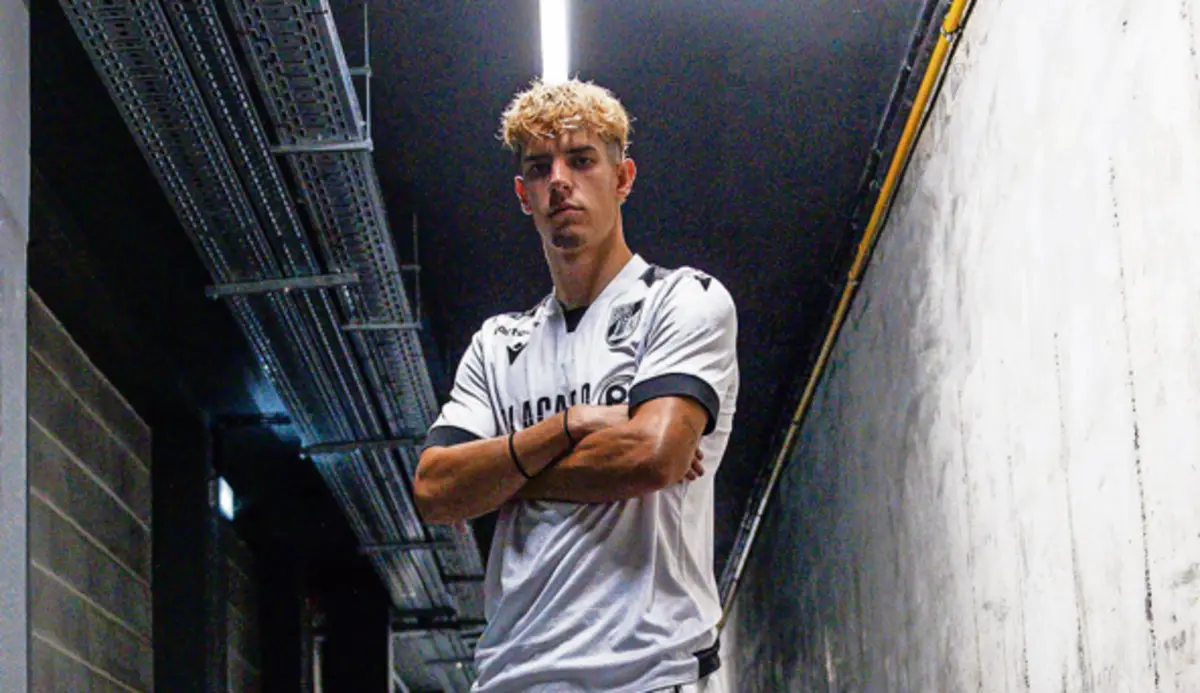 Gui Paula procura a estreia pela principal equipa do Vitória