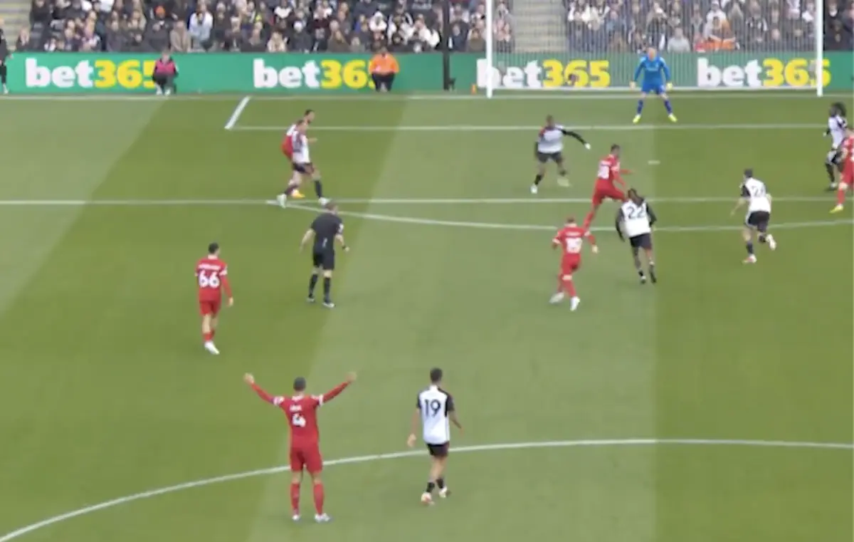 Imagem de contexto do artigo Premonição? Van Dijk festejou antes de Gravenberch rematar... e foi golo