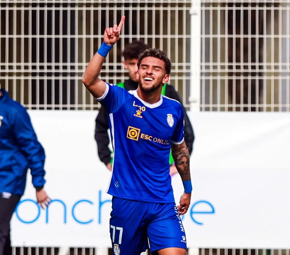 Gui Meira festeja o golo do Feirense