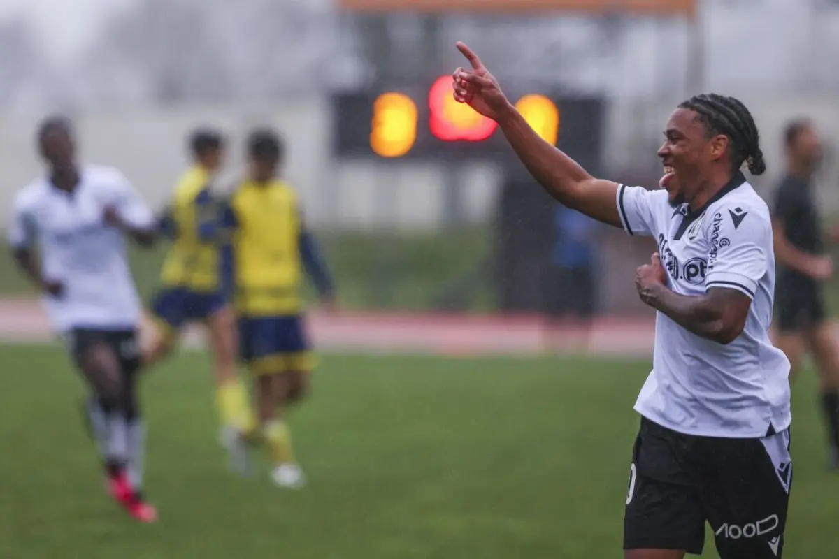 Ronaldo Lumungo (créditos: Vitória SC)