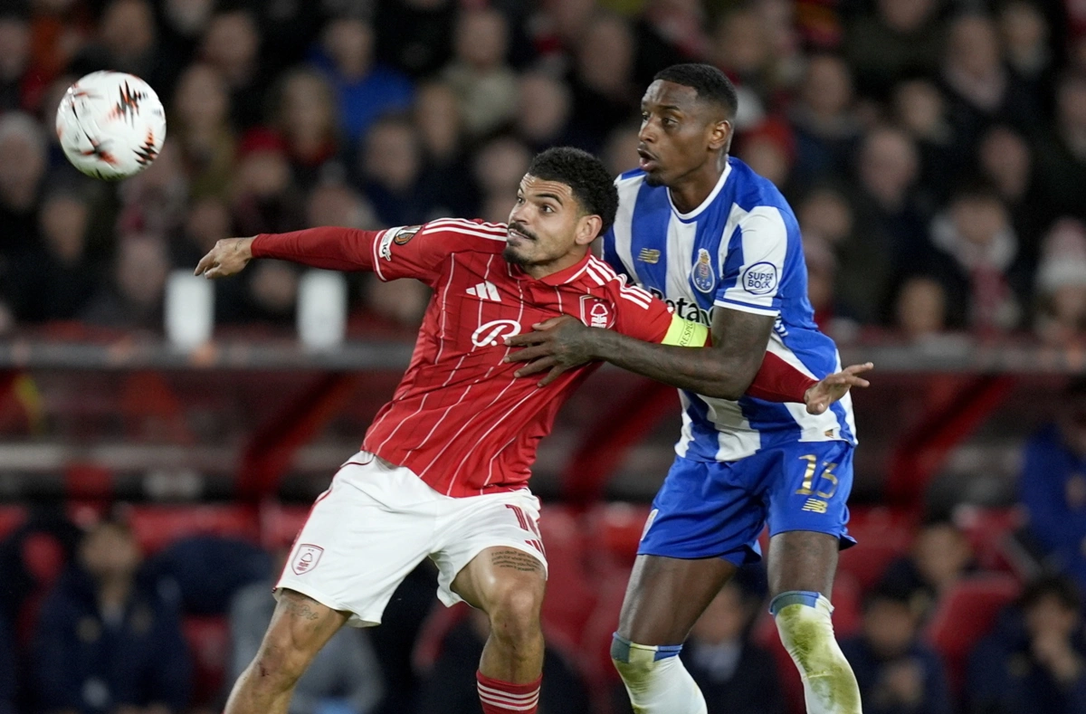 Gibbs-White e Pablo Rosario