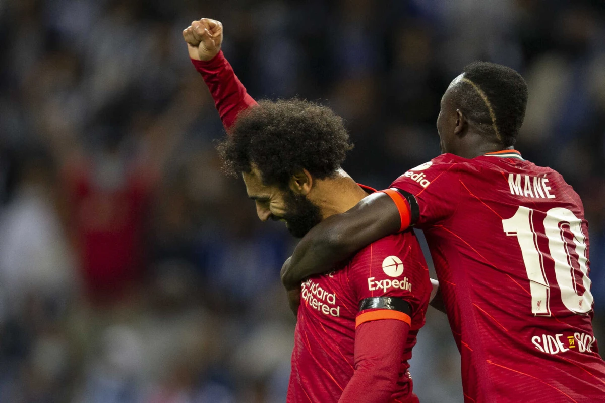 Imagem de contexto do artigo Firmino sobre a tensão entre Salah e Mané: "Nunca foram os melhores amigos"