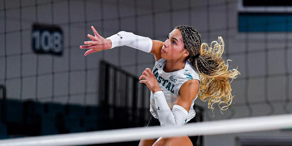 Imagem de contexto do artigo FC Porto anuncia Jasmine Rivest para o voleibol feminino: "Sou muito competitiva..."