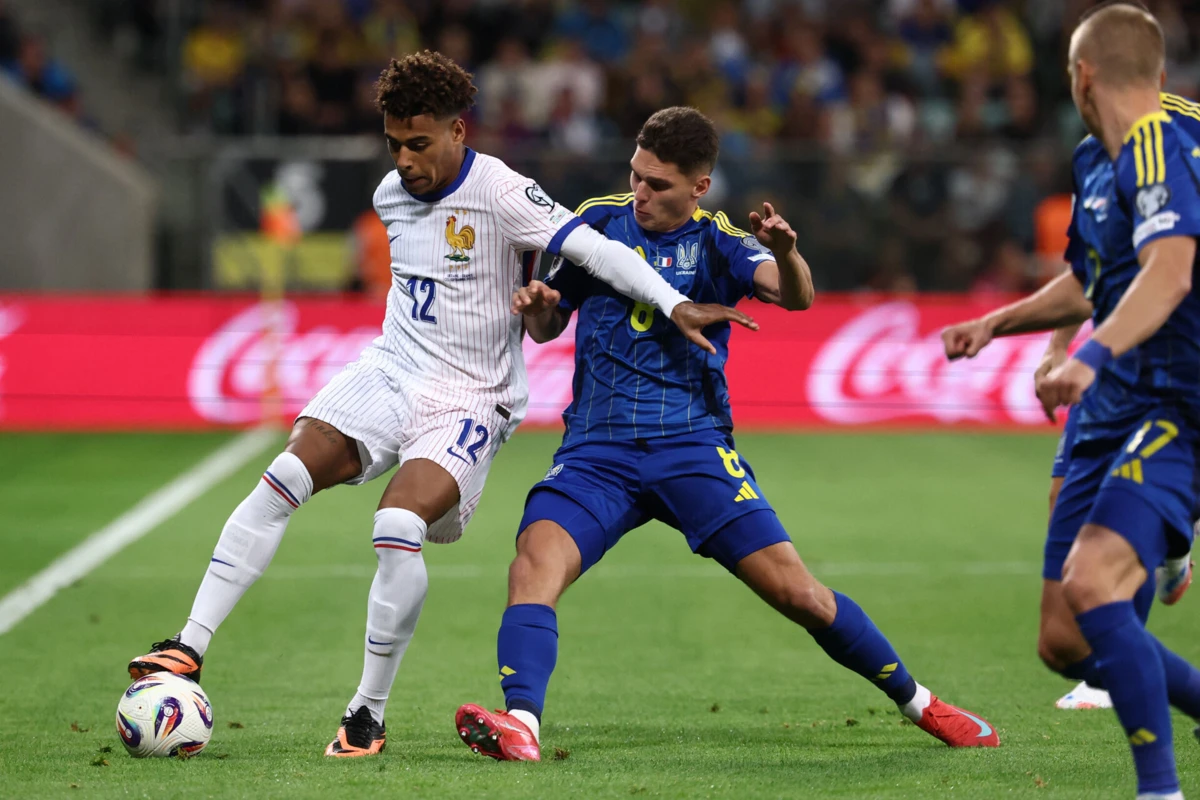 Sudakov no Ucrânia-França (Créditos: AFP)