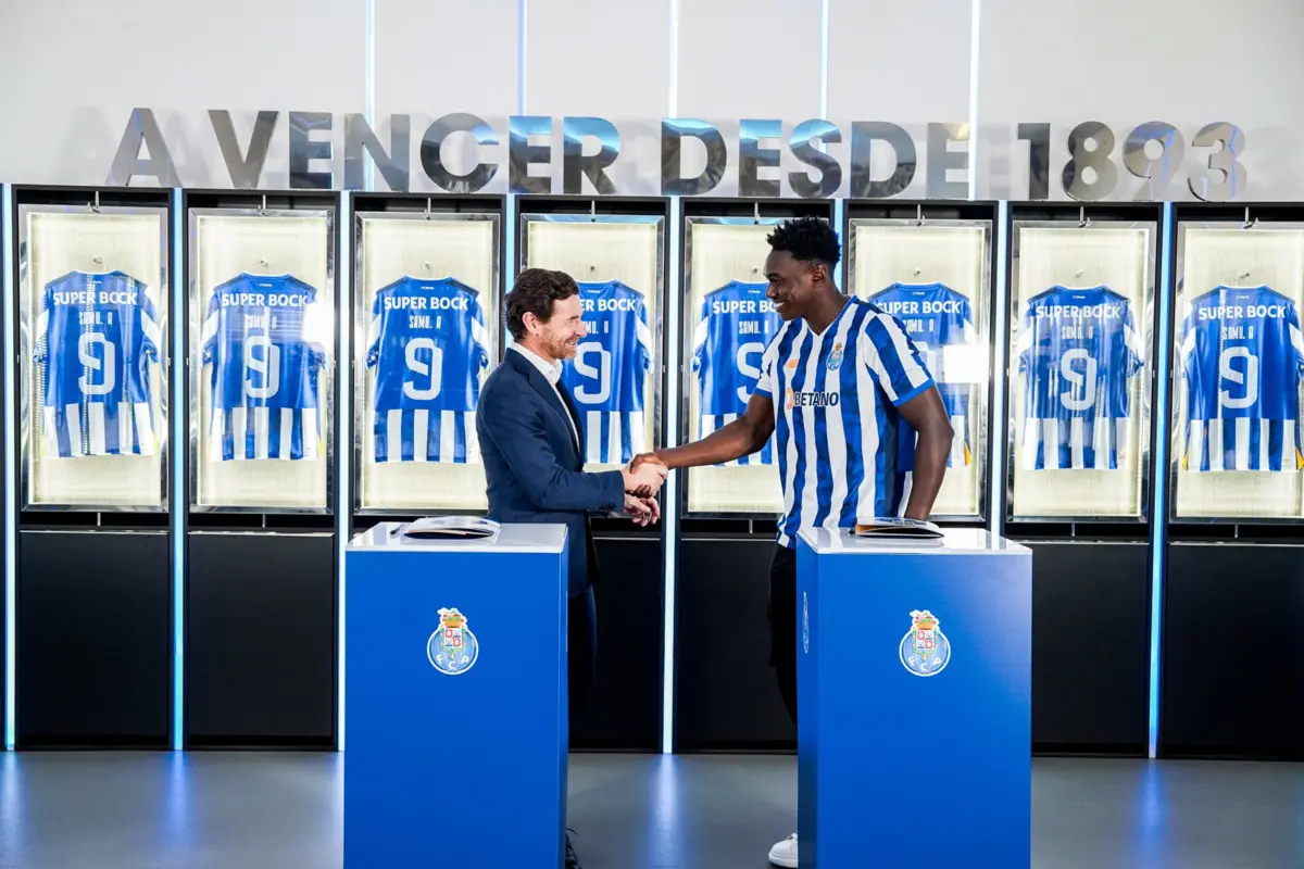 Imagem de contexto do artigo Samu já assinou pelo FC Porto e não esconde a satisfação