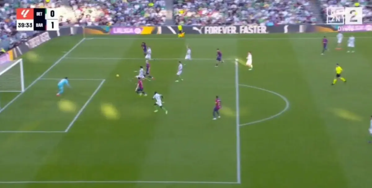 Imagem de contexto do artigo Lewandowski adianta Barcelona em casa do Bétis. Confira o golo