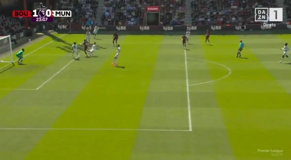 Imagem de contexto do artigo Veja a classe de Evanilson neste golo do Bournemouth frente ao United