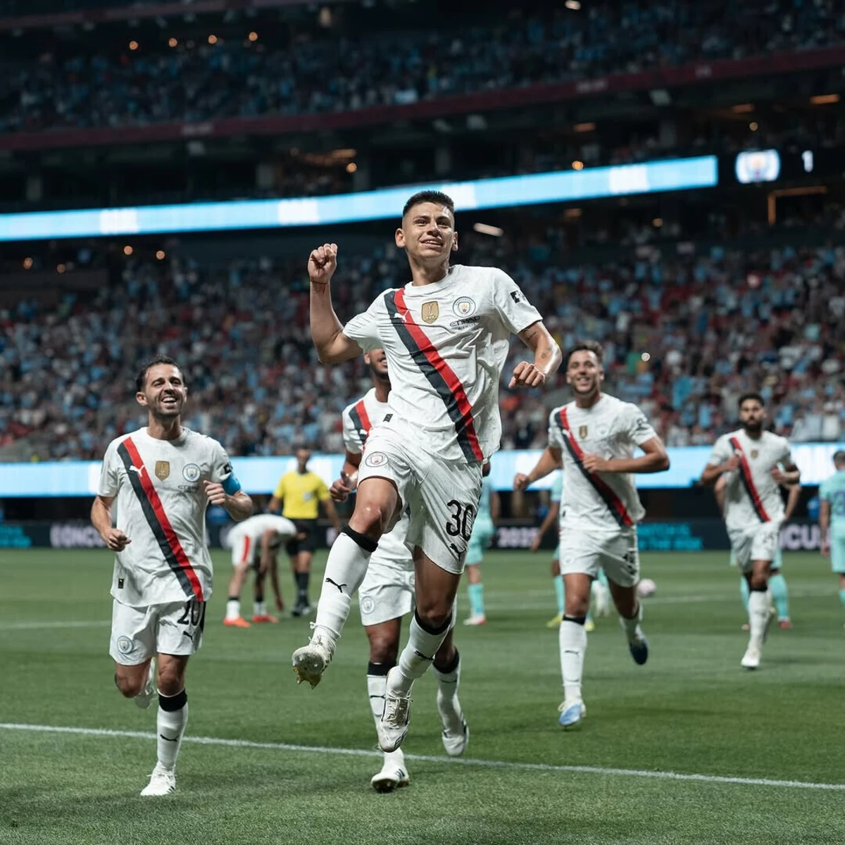 Imagem de contexto do artigo Dirigente da Roma em Londres para fechar promessa do City