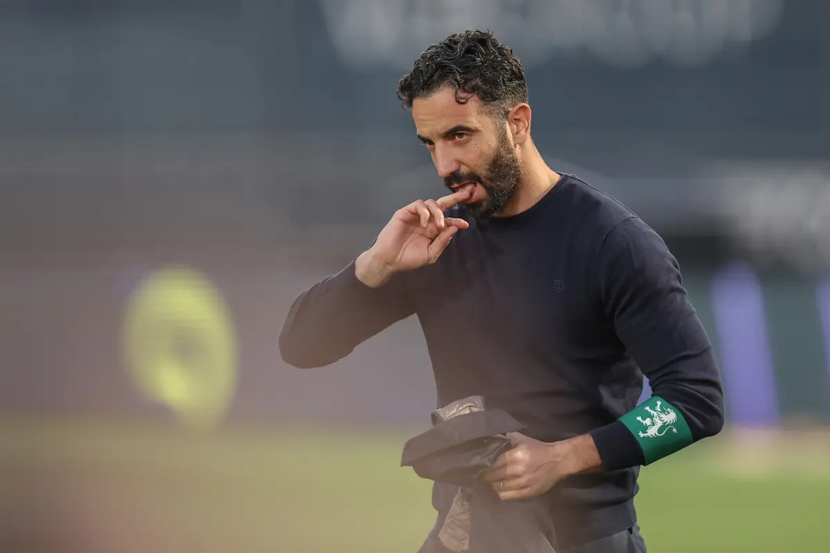 Imagem de contexto do artigo "É altamente improvável" que Rúben Amorim venha a ser o treinador do West Ham