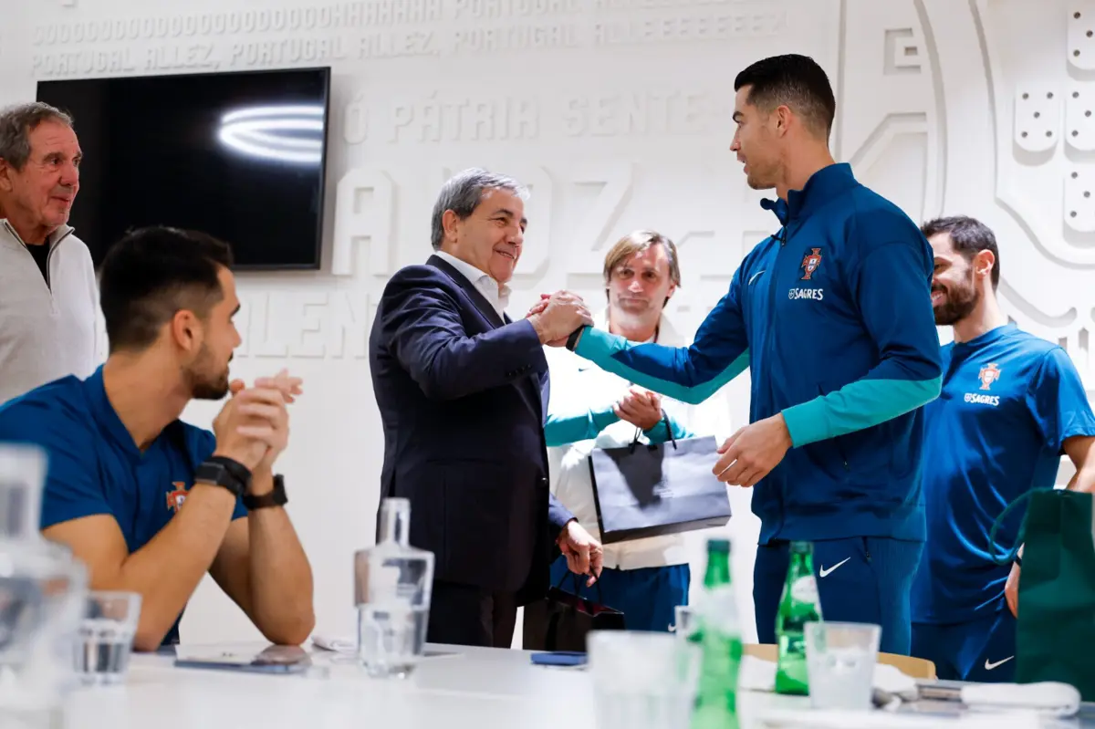 Fernando Gomes e Ronaldo (créditos: FPF)
