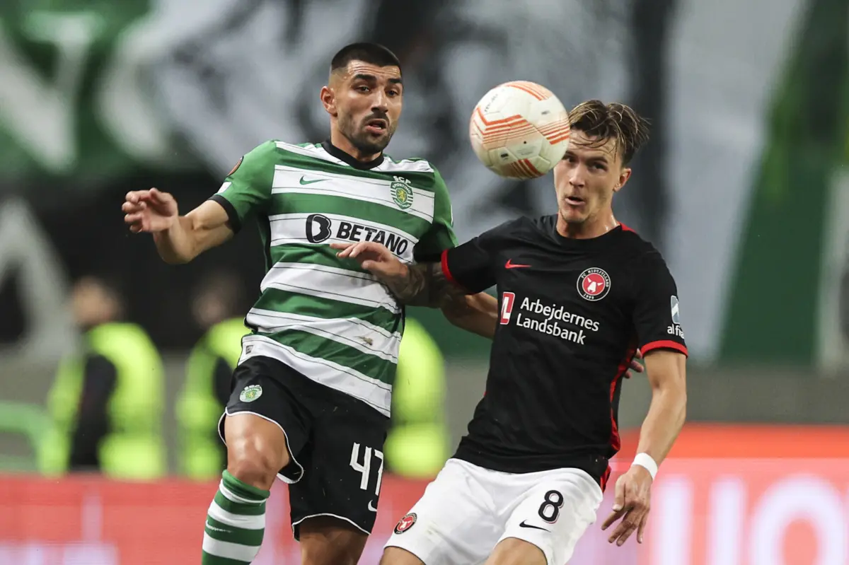 Kristoffer Olsson defrontou o Sporting na Liga Europa da época passada (Créditos: Lusa)