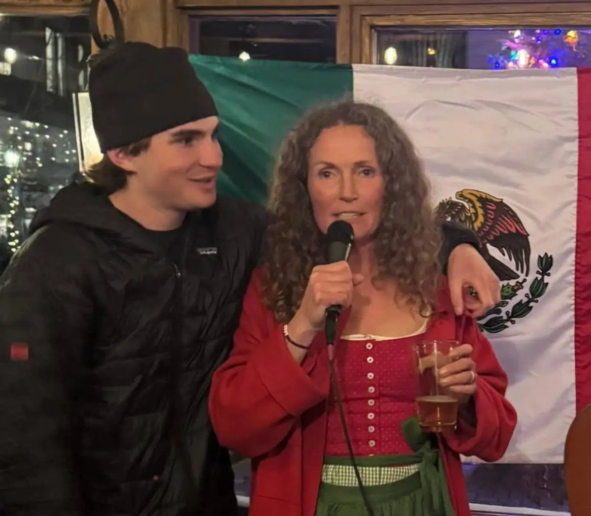 Sarah Schleper e o filho Lasse Gaxiola