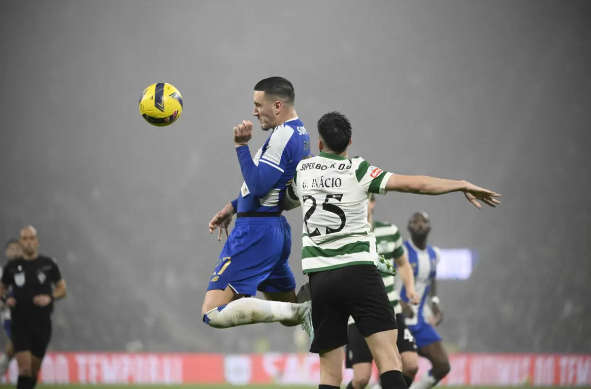 Imagem de contexto do artigo Veja os melhores lances do FC Porto-Sporting neste resumo