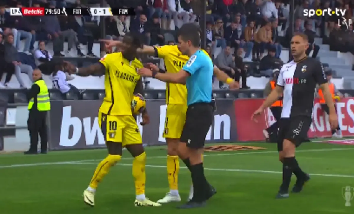 Imagem de contexto do artigo Caso de alegado racismo no Farense-Famalicão será entregue no Ministério Público