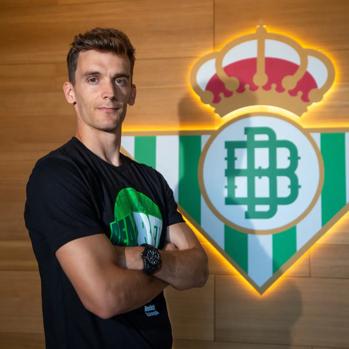 Imagem de contexto do artigo Internacional espanhol formado no Real Madrid reforça a defesa do Bétis