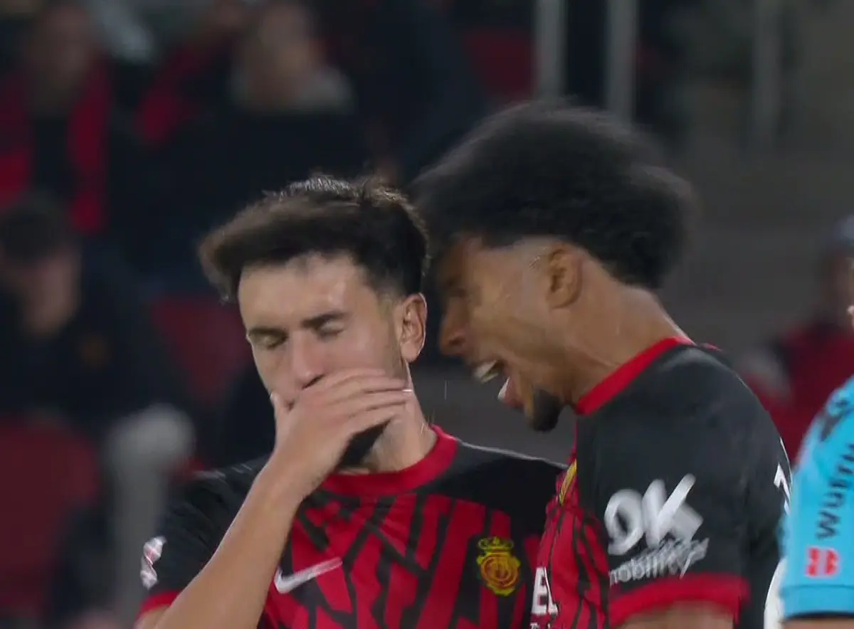 Imagem de contexto do artigo Jogador do Maiorca dá cabeçada a companheiro de equipa no jogo com o Barcelona