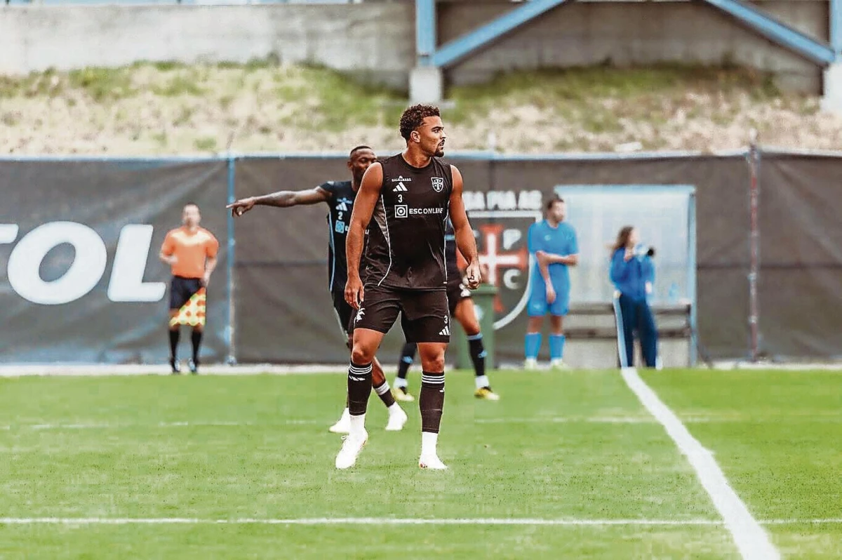 Há um ano, Kluivert custara 150 mil euros