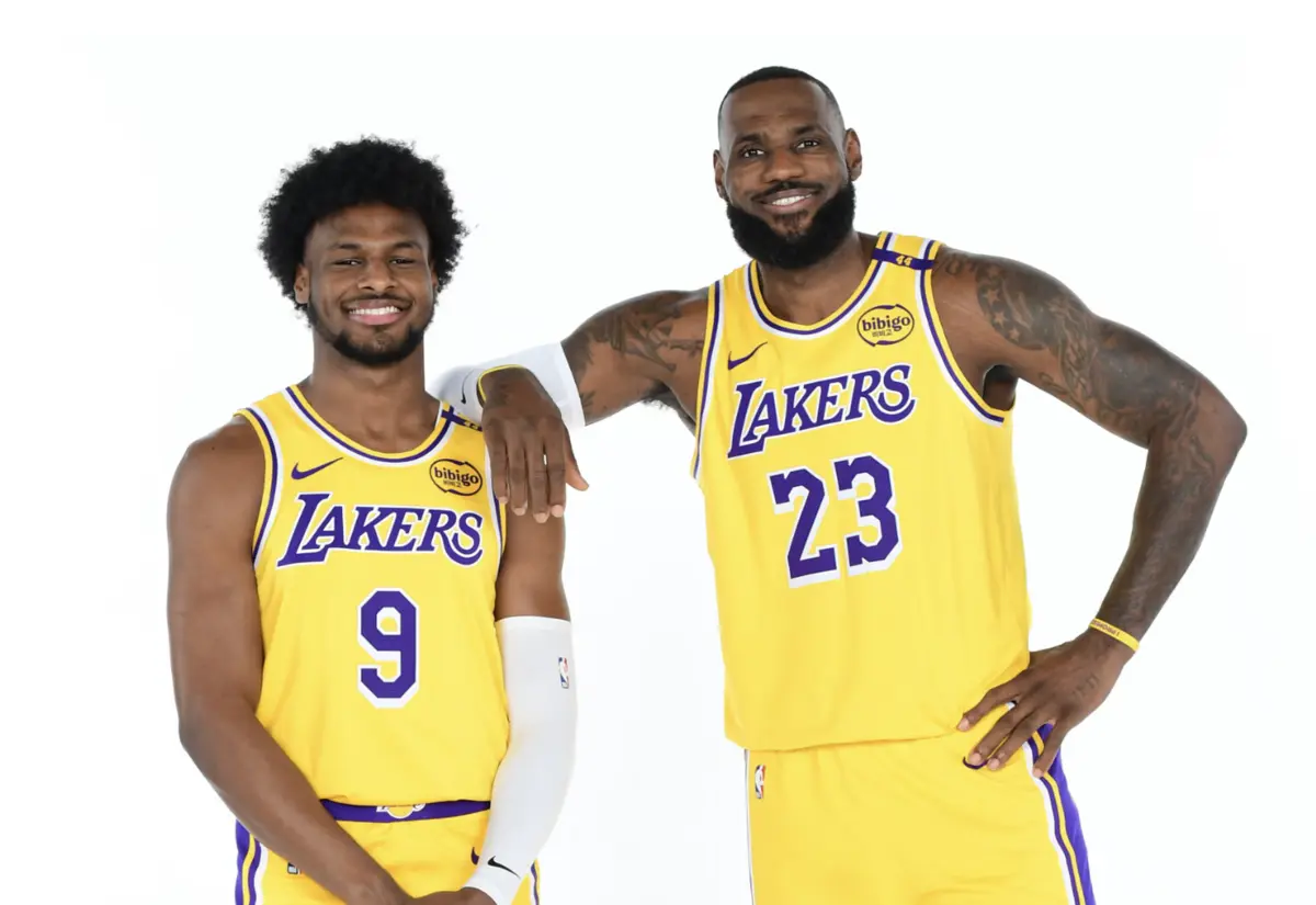 Bronny e Lebron James são a primeira dupla-pai filho da NBA (Créditos: NBA)