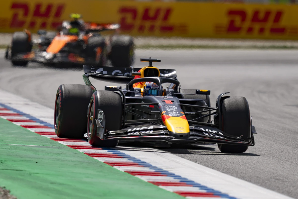 Imagem de contexto do artigo Max Verstappen mais perto de uma corrida de suspensão: "Tinha visto no simulador, não na Fórmula 1"