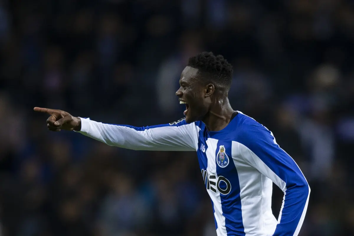 Imagem de contexto do artigo FC Porto: Loum a caminho do Aves SAD com partilha de passe