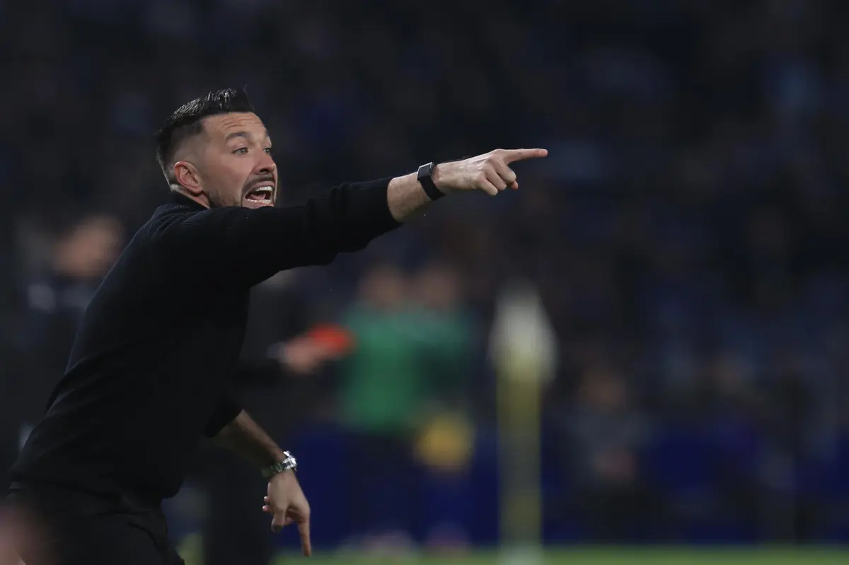 Francesco Farioli irá fazer mudanças no onze do FC Porto