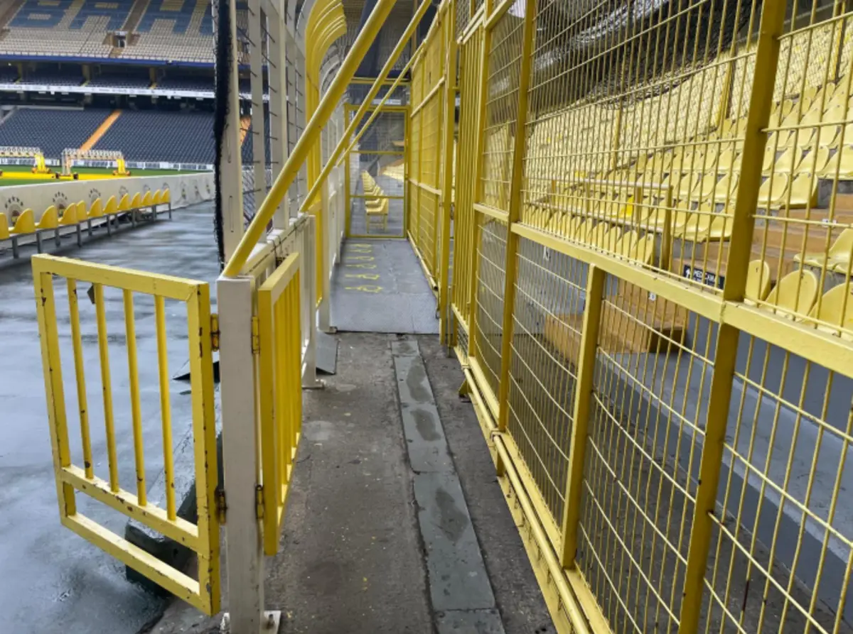 Zona para os adeptos do Aston Villa com incapacidade física