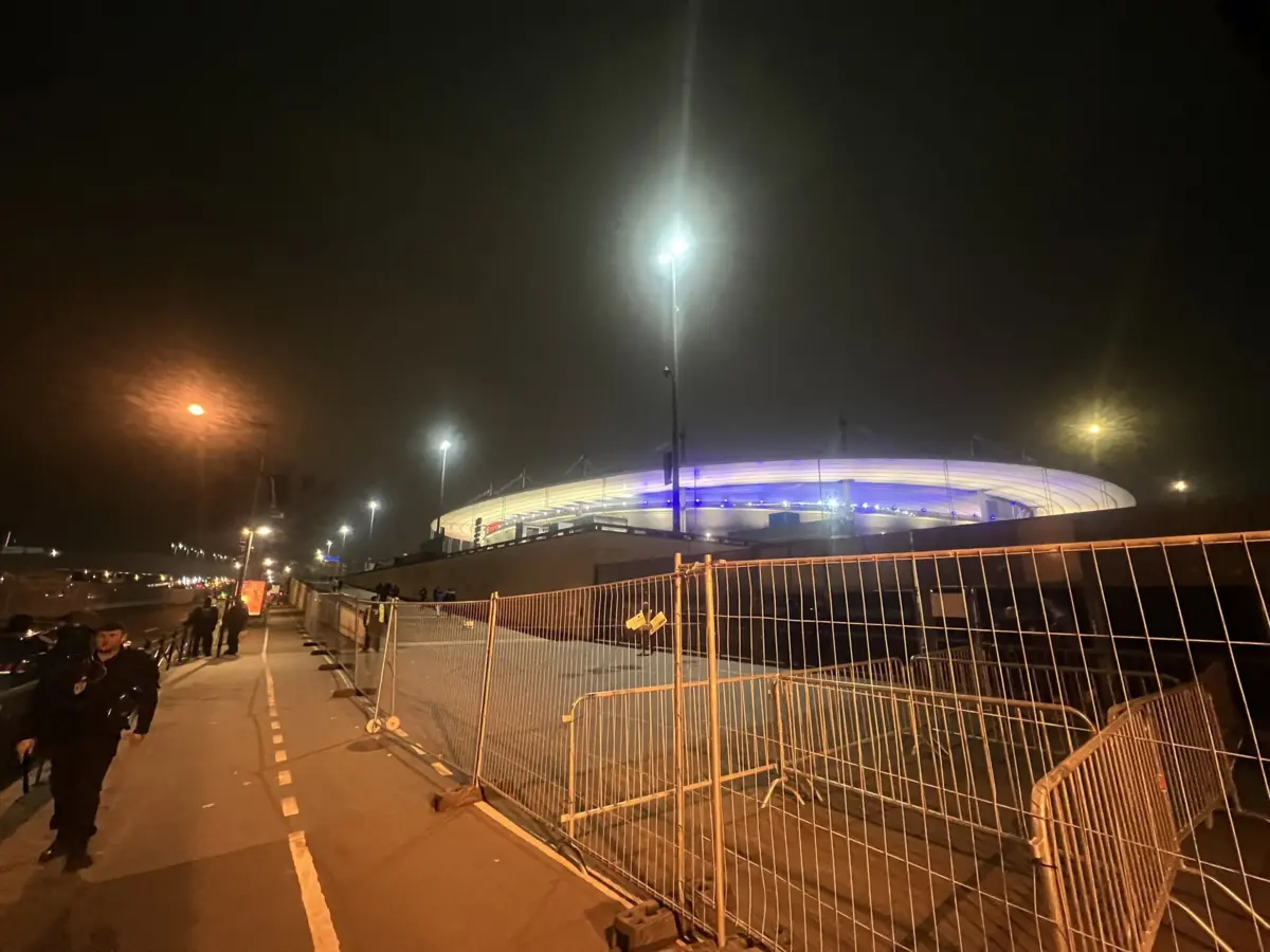 Imagem de contexto do artigo Paris em estado de sítio: "Quando é Israel que joga é proibido que as pessoas venham ver?"