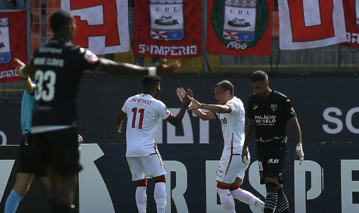 Imagem de contexto do artigo Académico de Viseu perde com o Leiria e tem liderança em risco