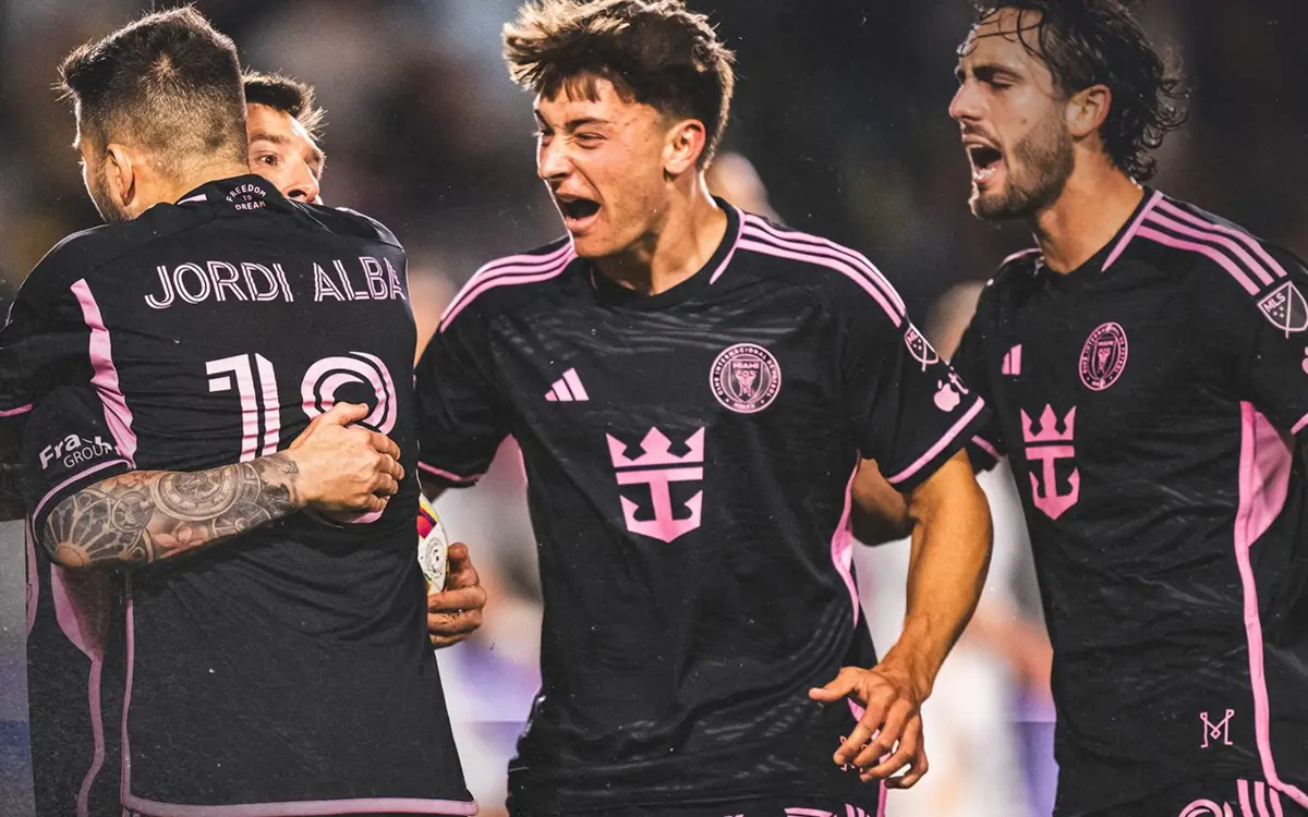 Imagem de contexto do artigo Regresso ao Barcelona: Messi combina com Alba para um golo decisivo aos 90+2 minutos