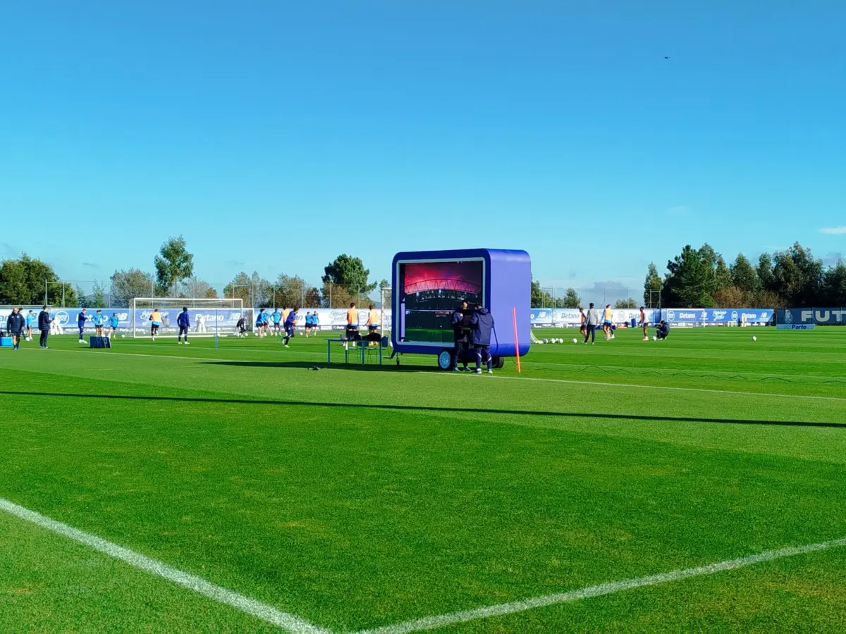 Imagem de contexto do artigo O recurso tecnológico de Farioli nos treinos do FC Porto