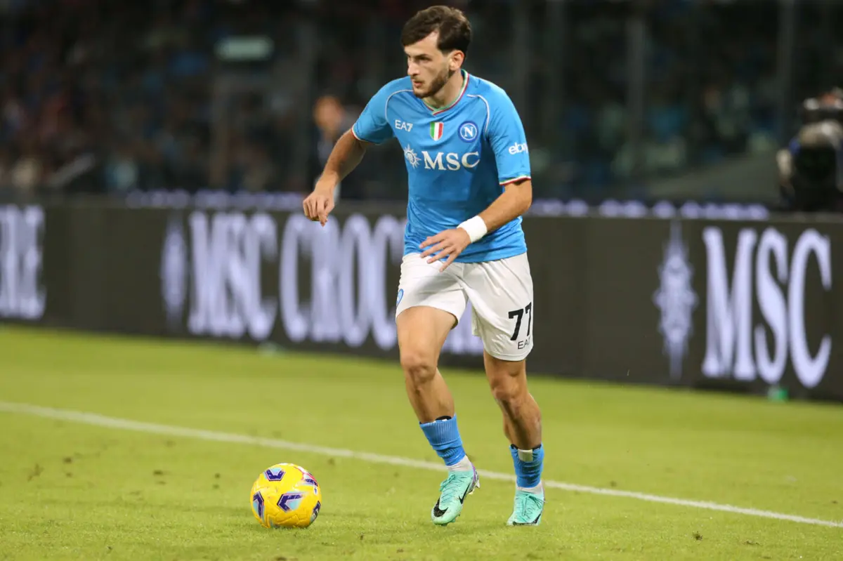 Imagem de contexto do artigo Kvaratskhelia: fã de CR7, amor pelo futebol de Guti e sonho de jogar no Real Madrid