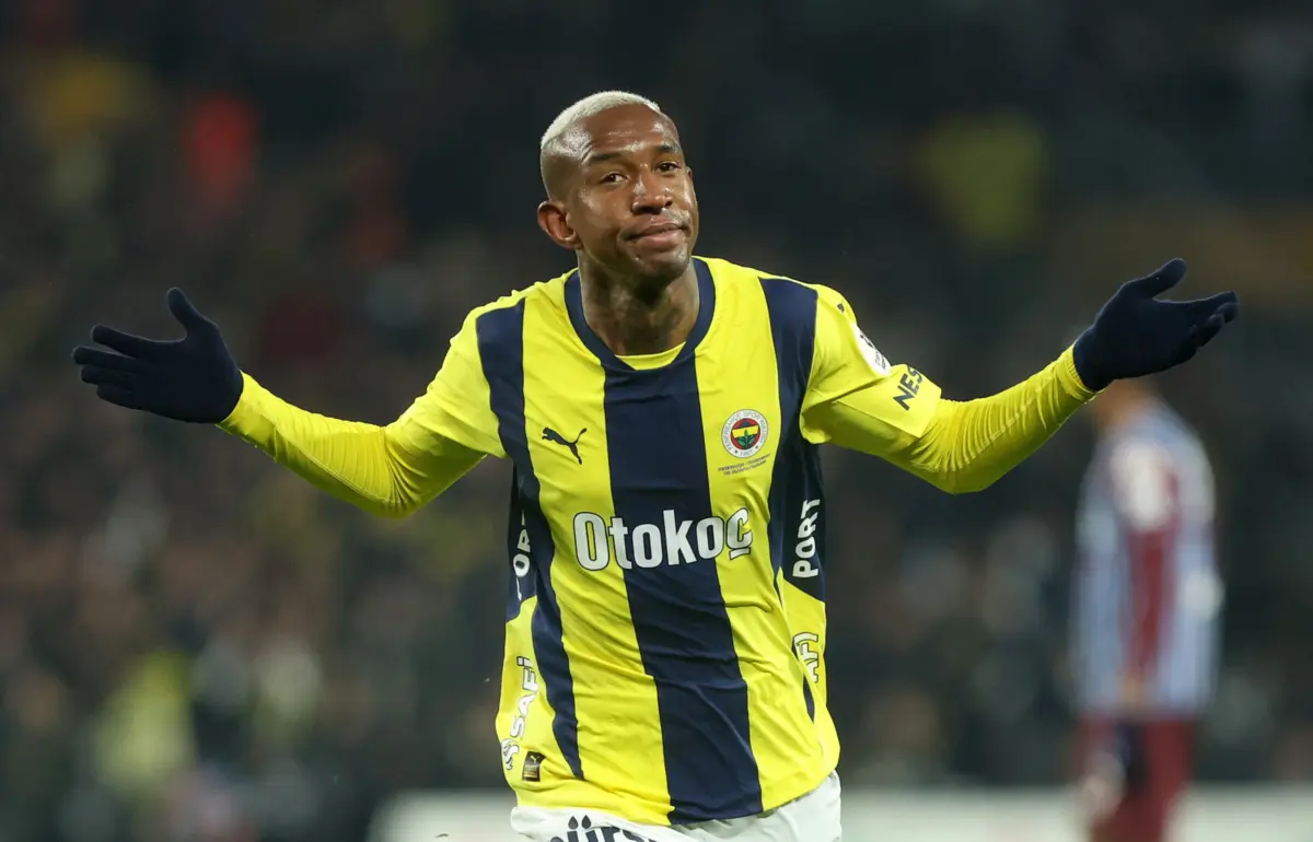 Talisca (créditos: Fenerbahçe)